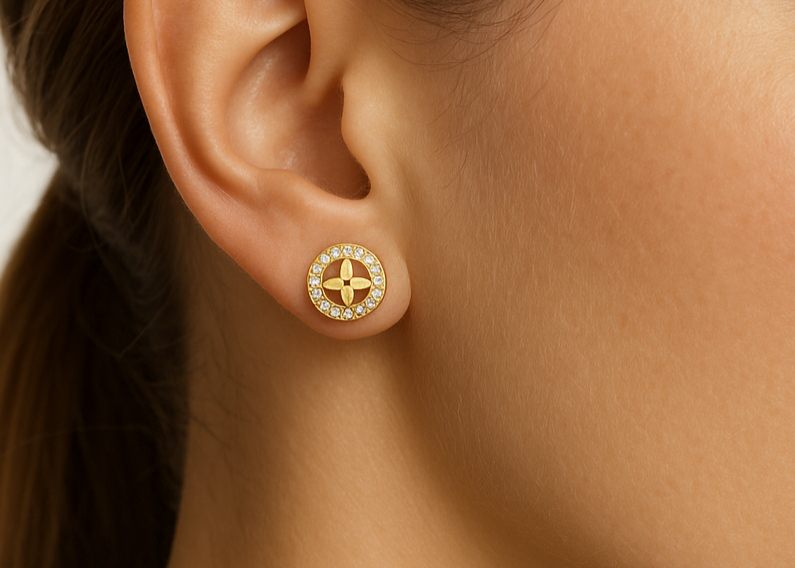 Pair of flowers Gold Studs