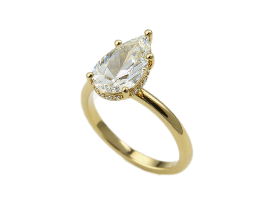 Pear Shape Gold Engagement Ring & 1.65ct Diamonds