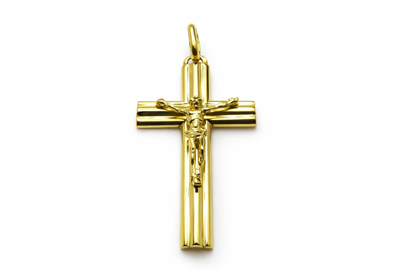 Pendentif en or avec croix de Jésus