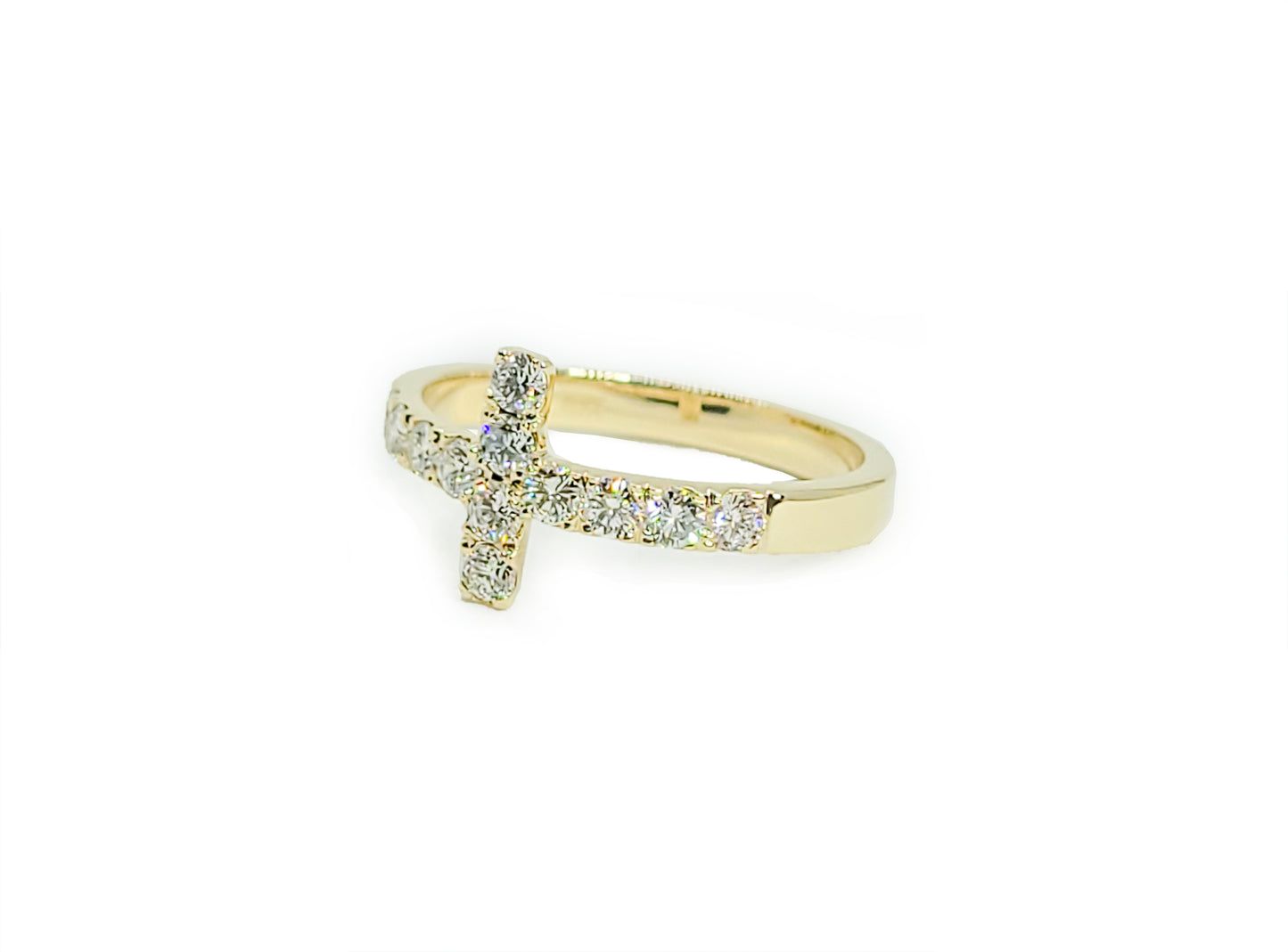 Gold ''T'' Ring & 0.73Ct Diamonds