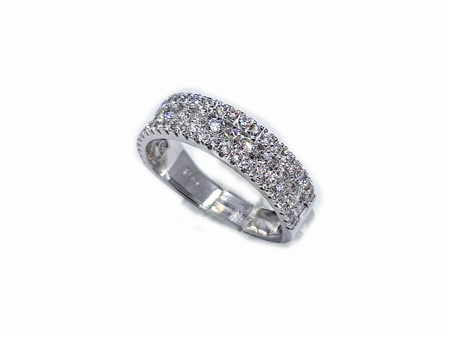 Half Eternity Pavé Gold 4.4mm Band