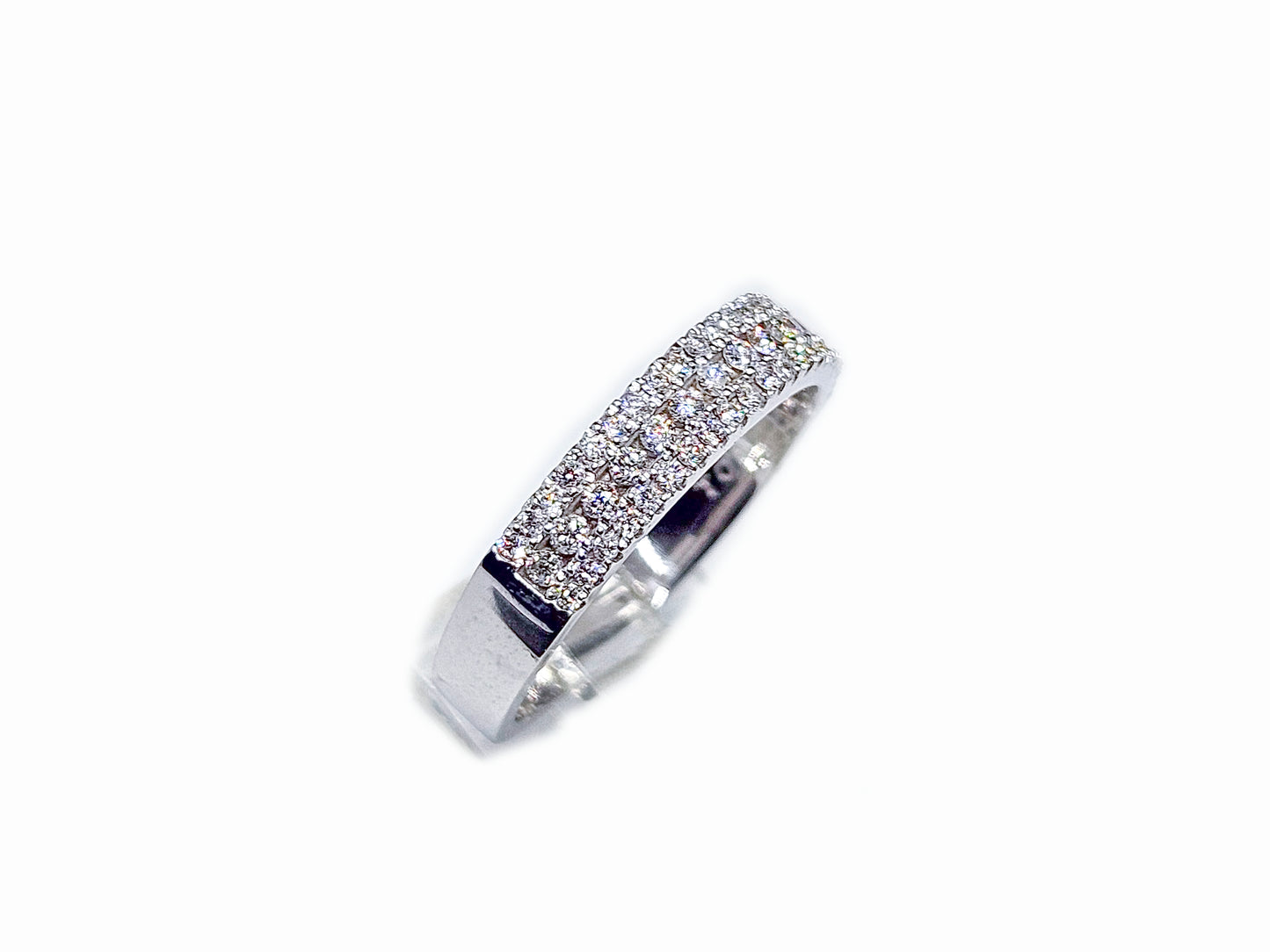 Half Eternity Pavé Gold 4.4mm Band