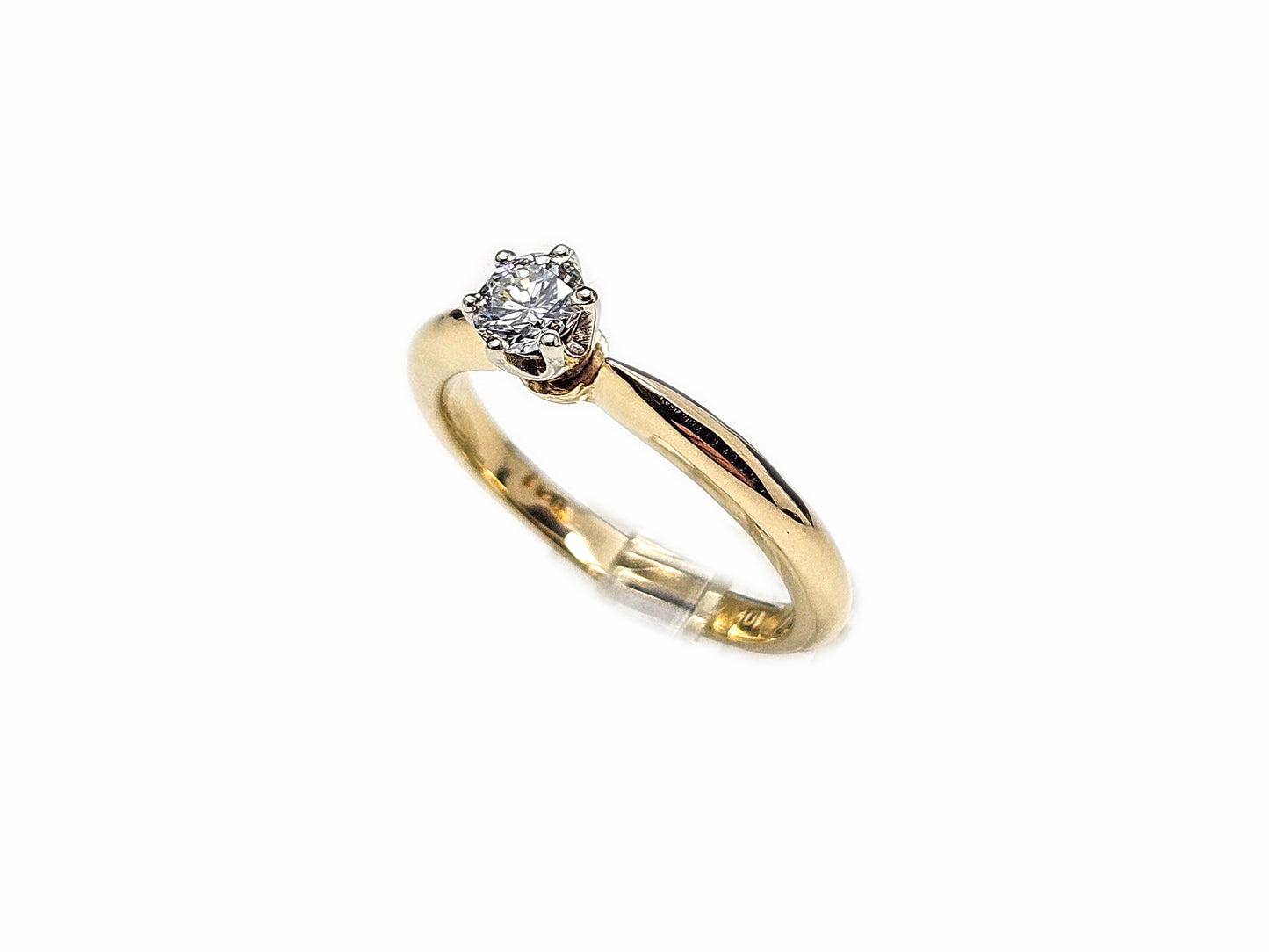 Bague solitaire en or et diamant de 0,36 ct