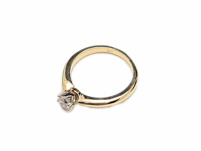 Bague solitaire en or et diamant de 0,36 ct