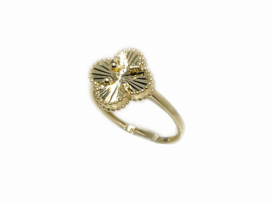 Clover Gold Ring with Diamond Cut