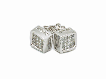 Pair of Gold Cubes & 1.80ct Diamonds Studs
