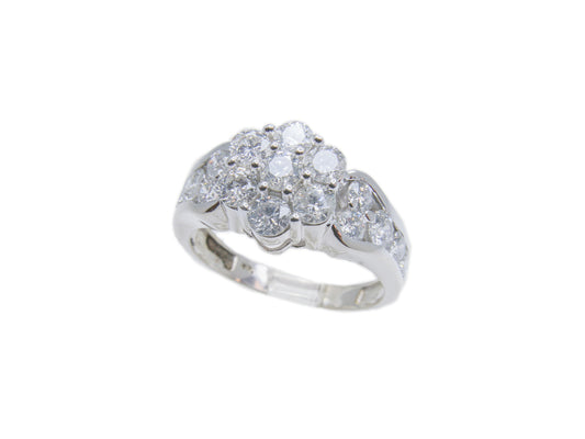 Flower Cluster Gold Ring & 2.77ct Diamonds