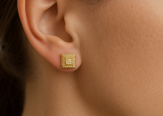 Paire de boucles d'oreilles carrées en Or