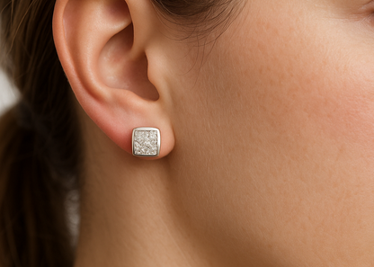 Pair of Gold Cubes & 1.80ct Diamonds Studs