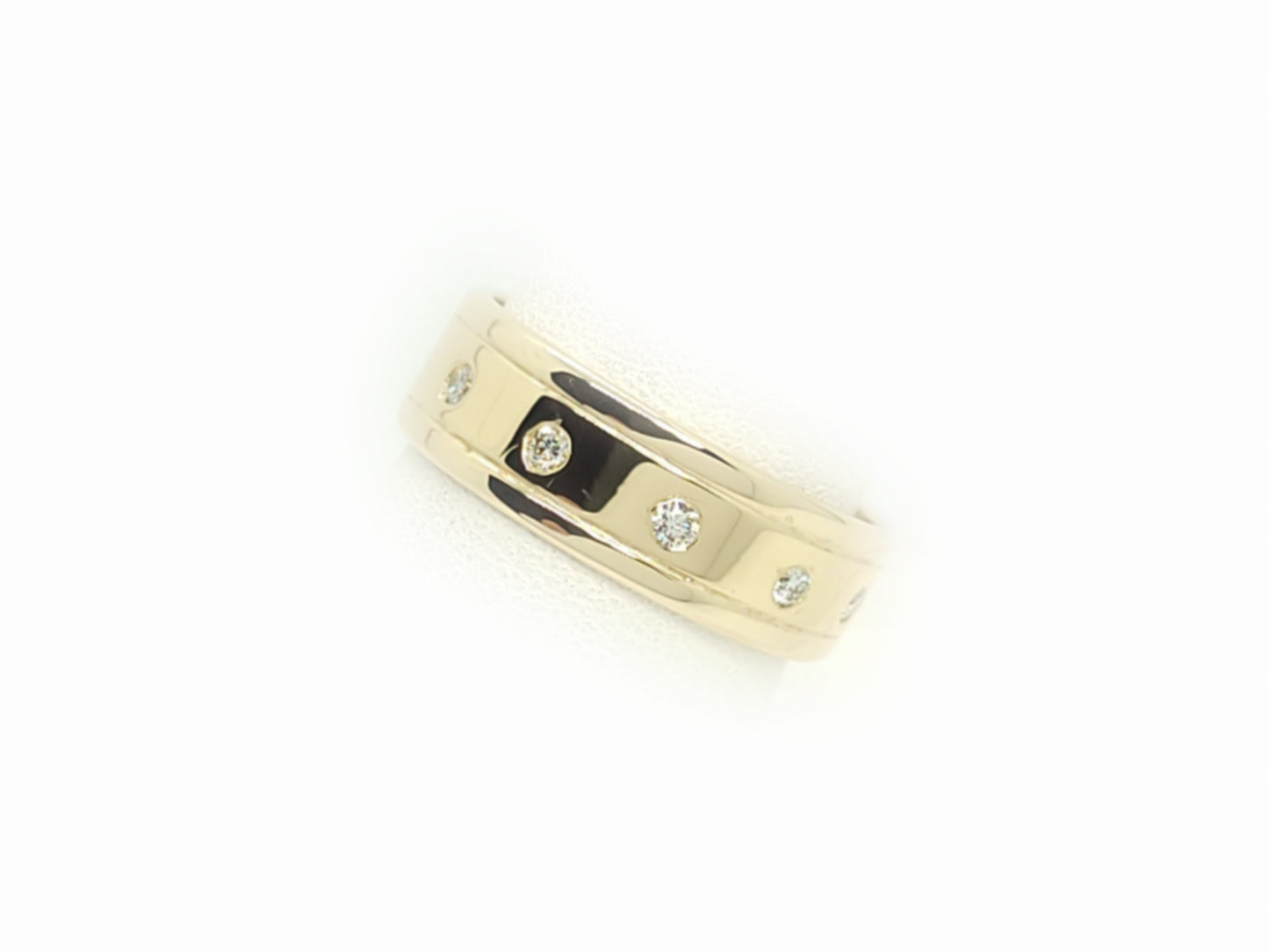 11 Stones Gold 6.6mm Band & 0.57Ct Diamonds