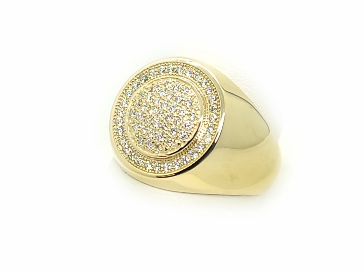 Round Gold Ring & 0.68ct Diamonds