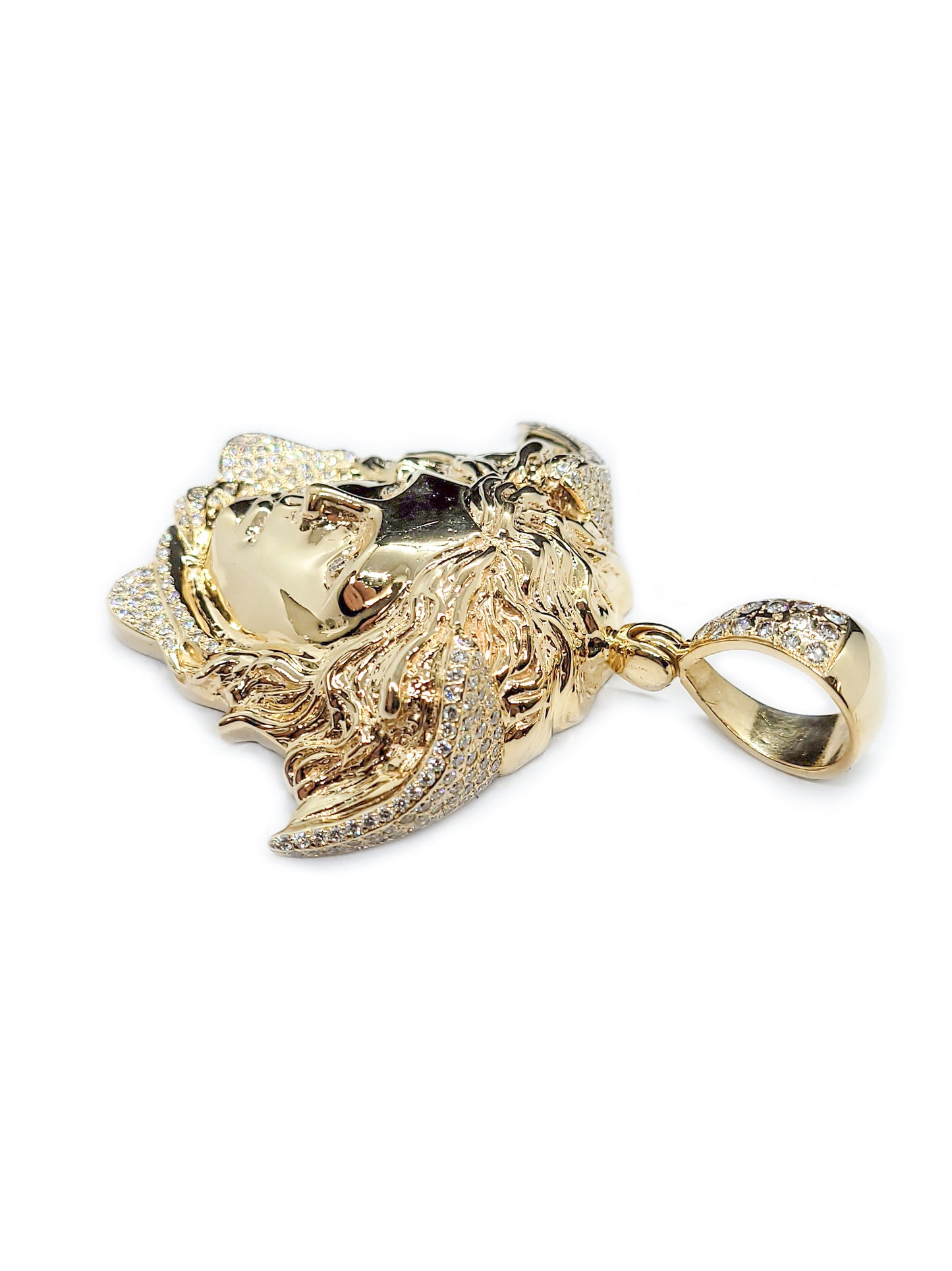 Medusa Head Gold Pendant & 3.57ct Diamonds